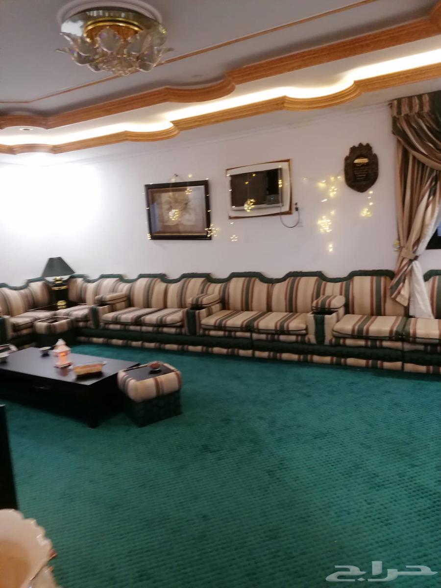 Furniture for sale, large royal majlis, only half of the majlis shown in the picture with tables64540438454017111
