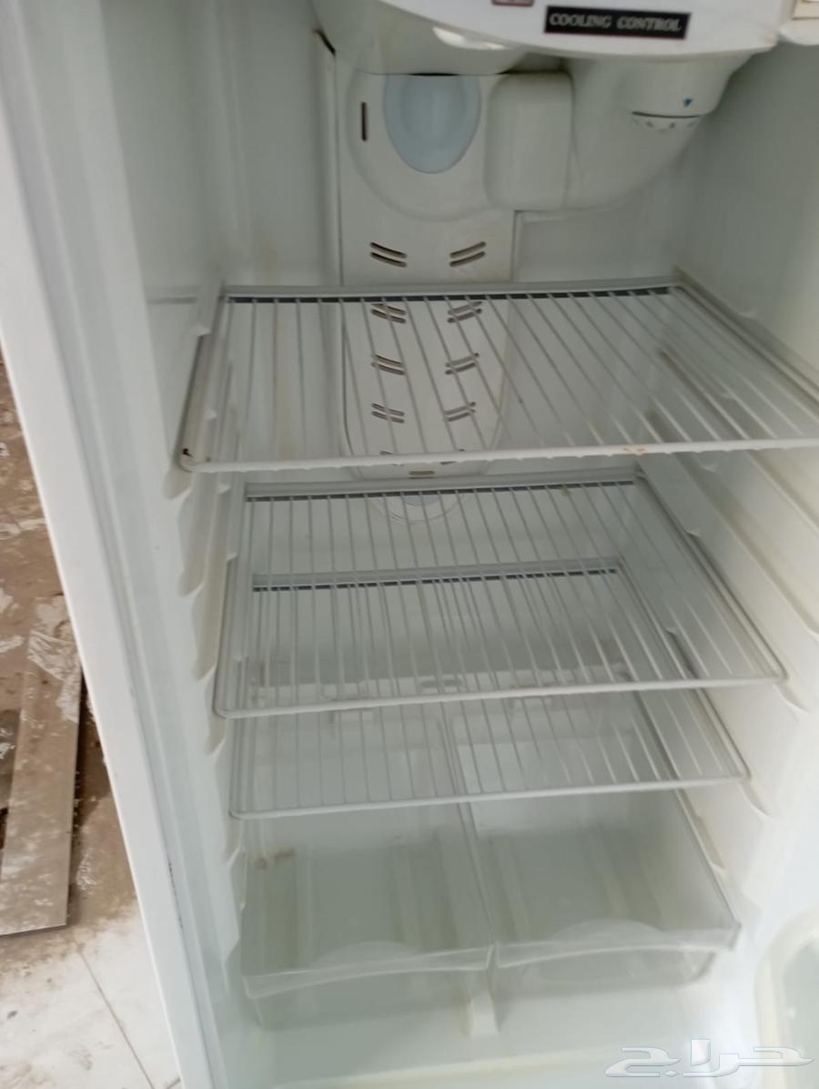 ثلاجة للبيع بحالة ممتازة جدا64538707203841111