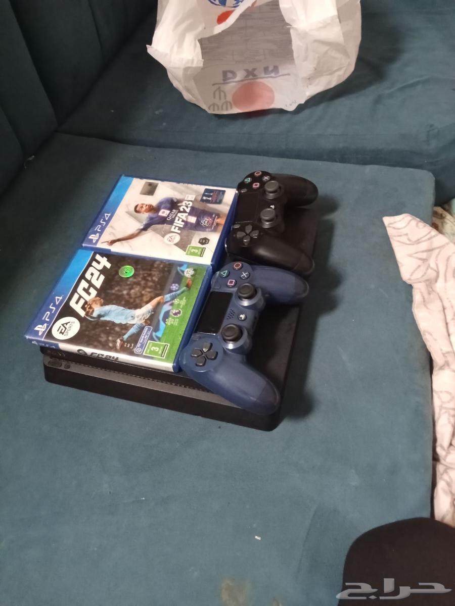 For sale PlayStation 4 in good condition, clean and fully functional64540010636673110