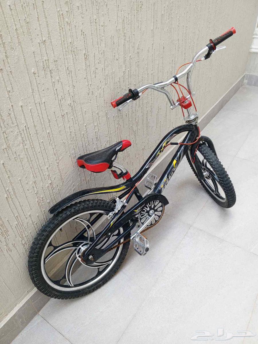 Treadmill and Bicycle64537909854977110