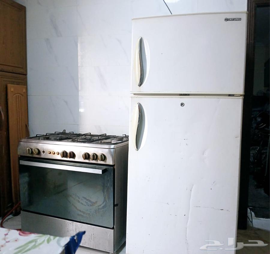 ثلاجه وفرن خمس عيون للبيع السريع64540395220993110