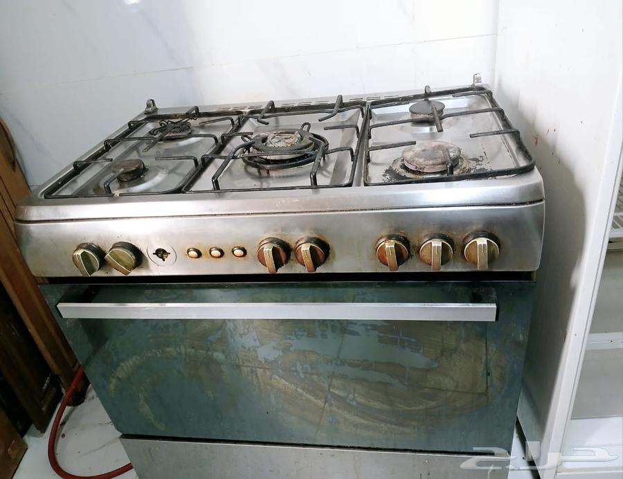 ثلاجه وفرن خمس عيون للبيع السريع64540395220993112