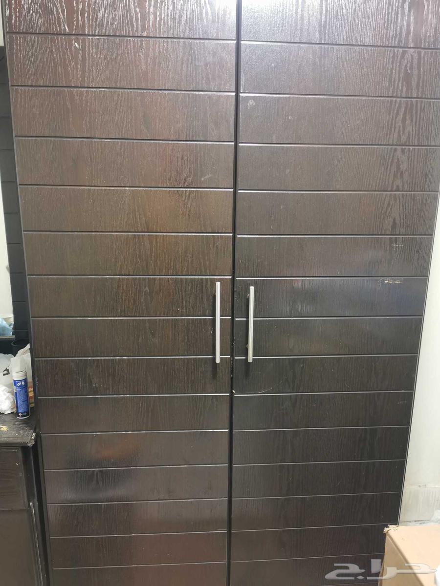 Excellent condition wardrobe, almost new, with 2 large compartments and a big dressing area64538274867843110