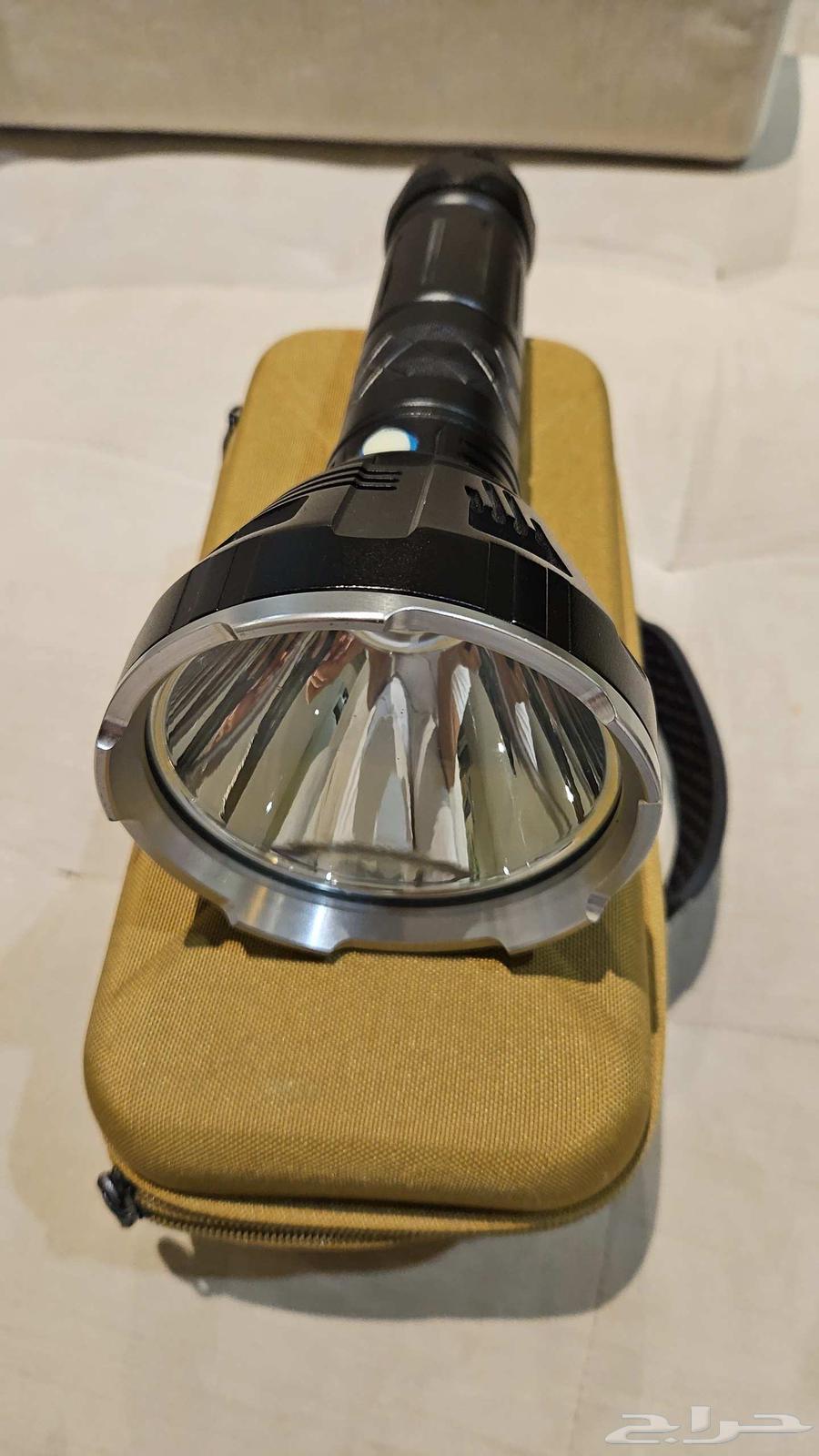 360 Company 1.5km Flashlight with Type-C Charger64541122603011112