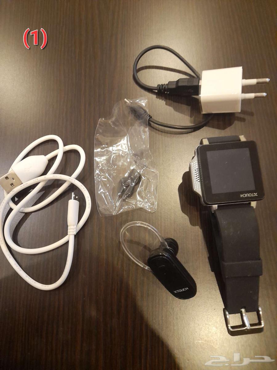 Mobile phones in various shapes and other items64542514881667111