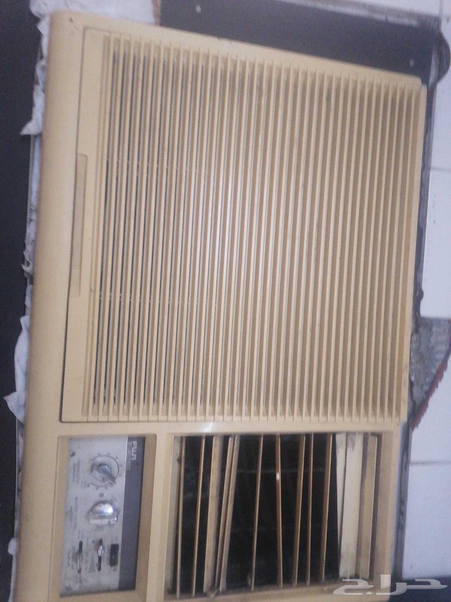 مكيف شباك كبير نظيف 0للبيع لدواعي السفر 500ريال64539202320771110