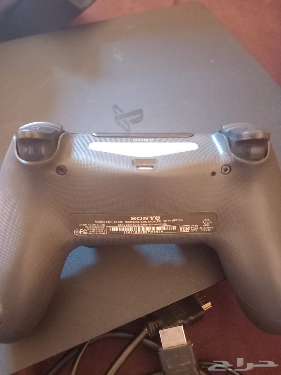 بليستيشن فور 4للبيع مضمون لا يشكو من إي ضرر الصامل يجي64542927008258110