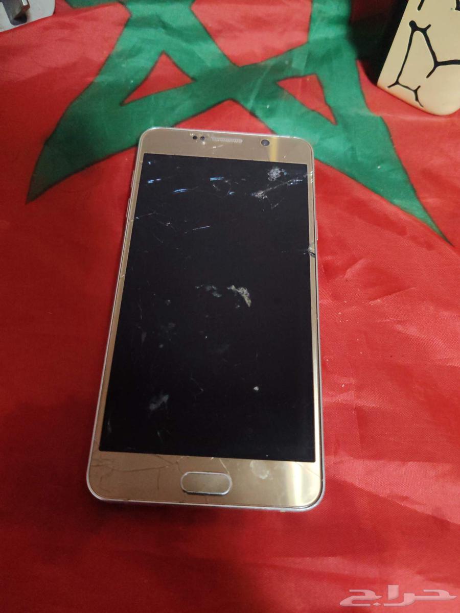 الجوال شغال يبي له بطاريه فقط64537812163073110