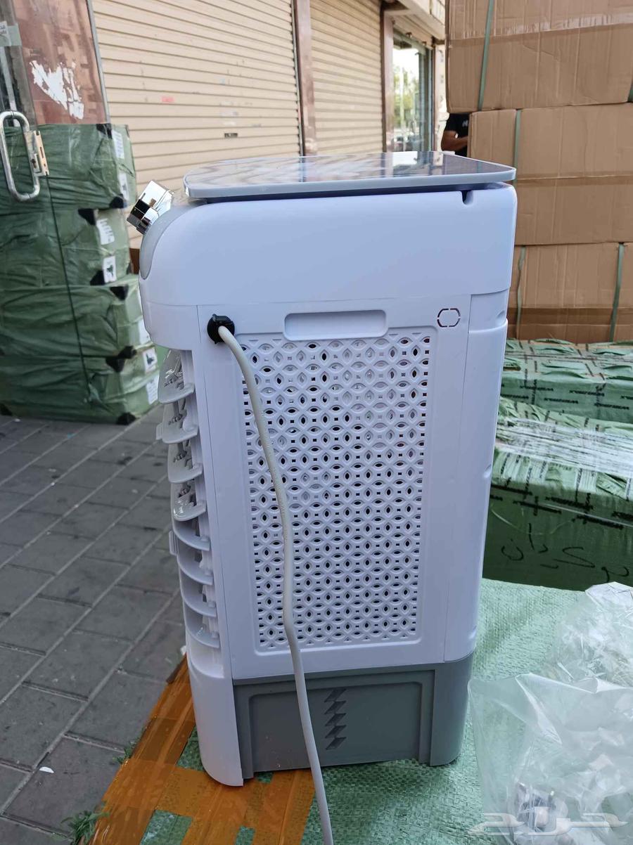 A portable desert cooler that efficiently cools and is suitable for hot climates. Its size is64543591398529113