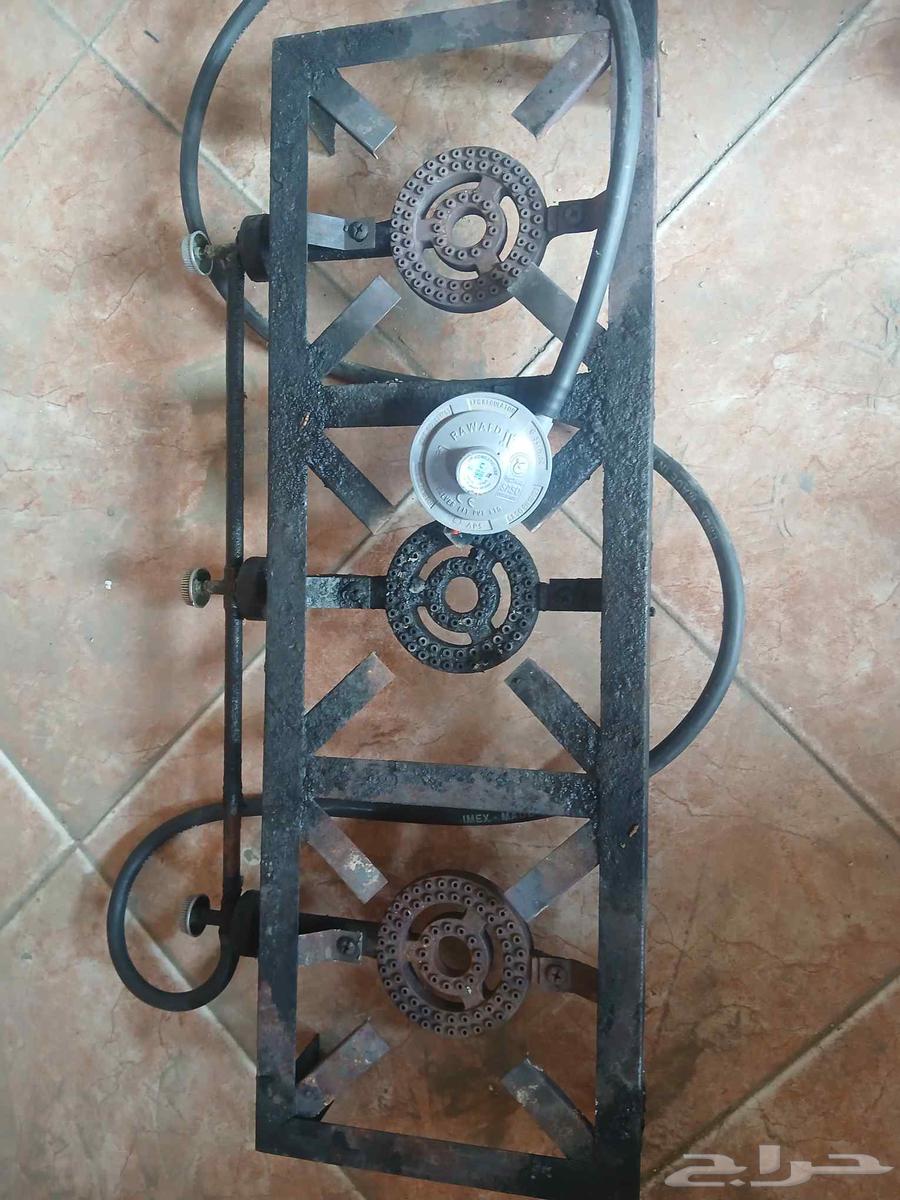 Gas stove and regulator, only worked for two months, price 70 SAR64540836934915110