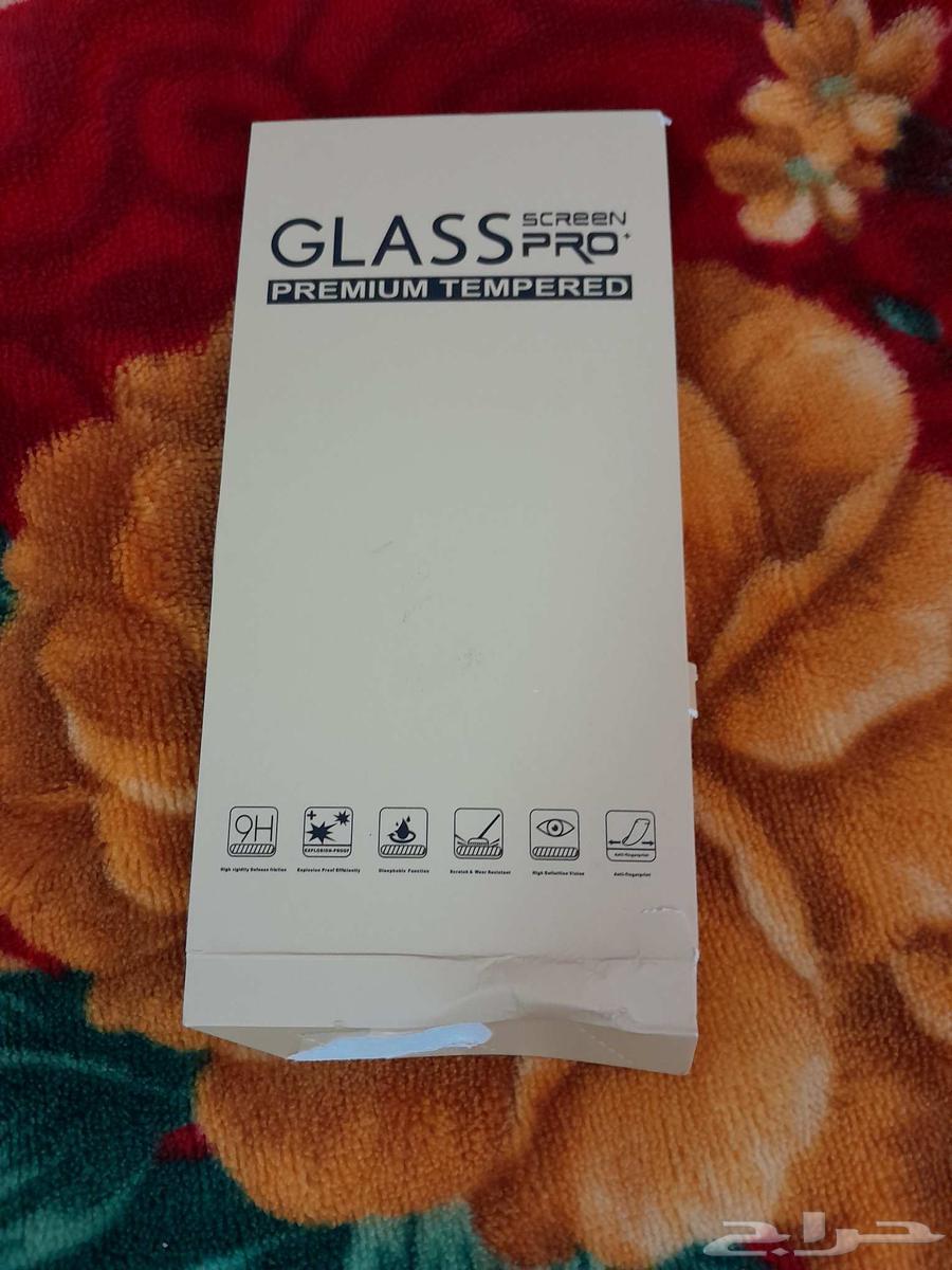 كفرات للبيع ايفون 12 كل الكفرات تمام وبحاله ممتازه مع حامي64542898976257114