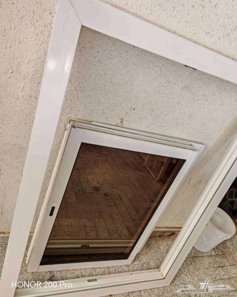 شباك آخو الجديد نظيفة وبحالة جدا ممتازة64541707448706112