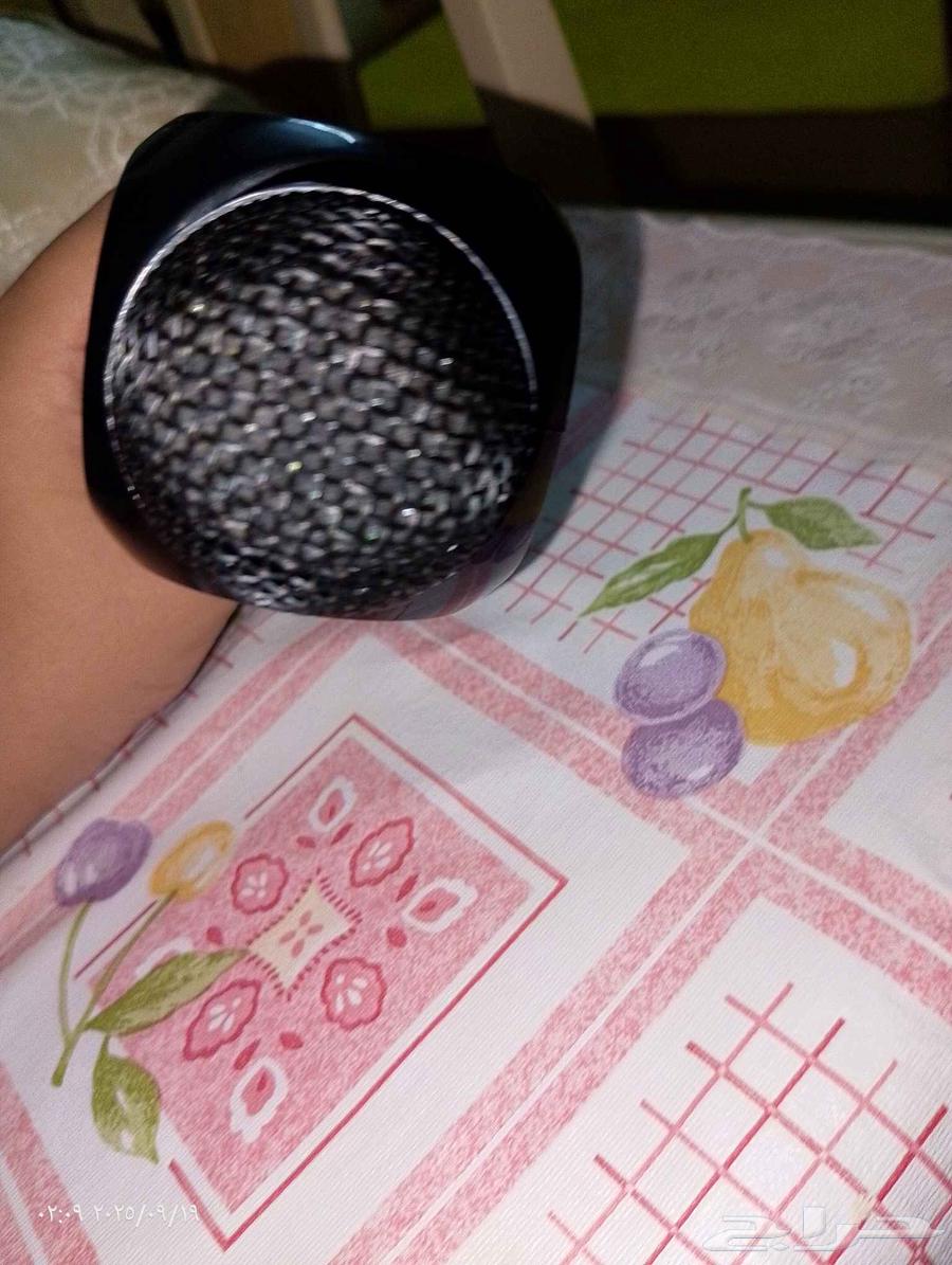 مايكروفون بس لازم تغير البطاريه 10 ريال64535638662018112