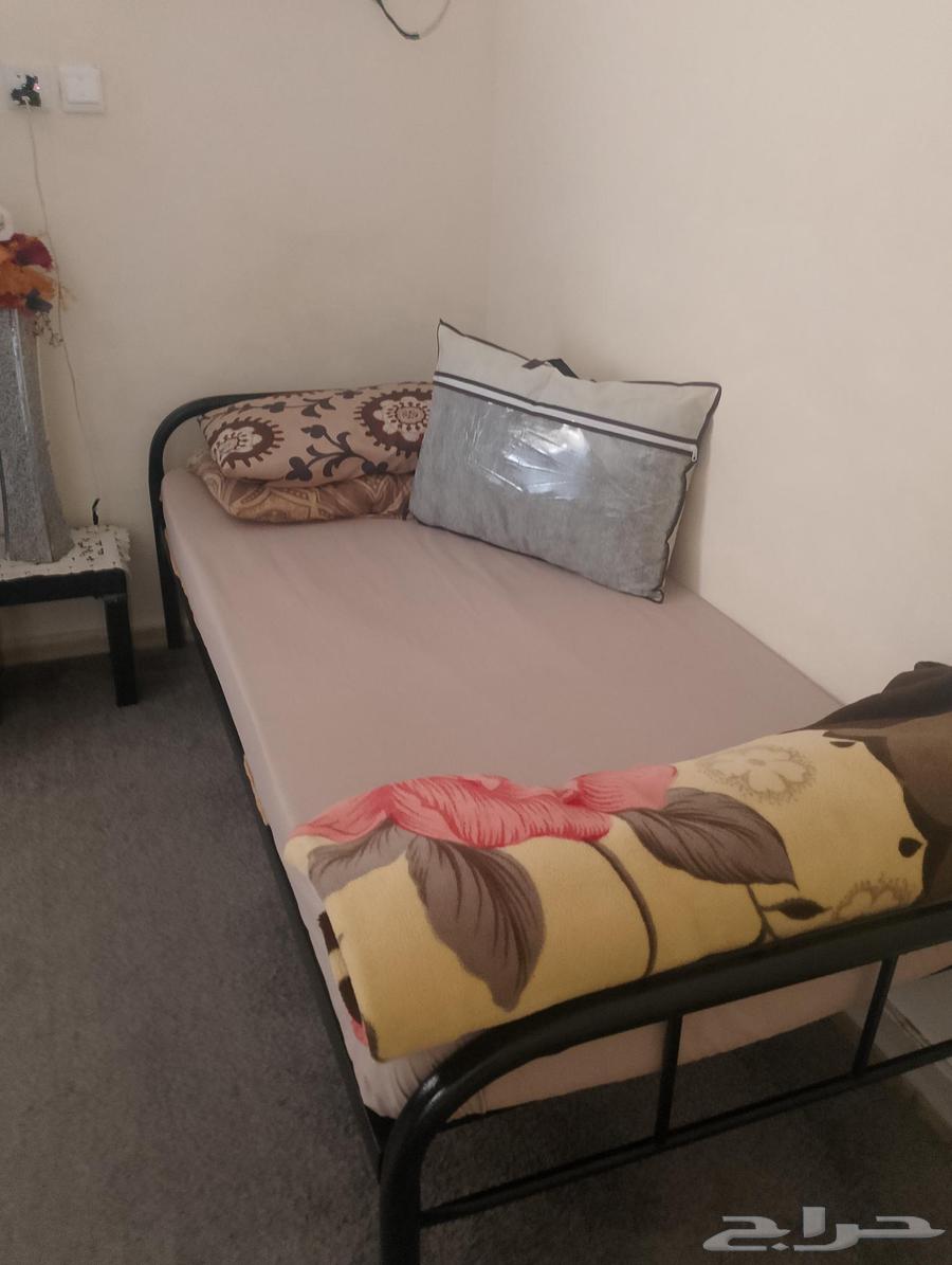 سرير حديد نفر مع مرتبه ومخده جديد للبيع جده صاري السعر 15064538542001025113