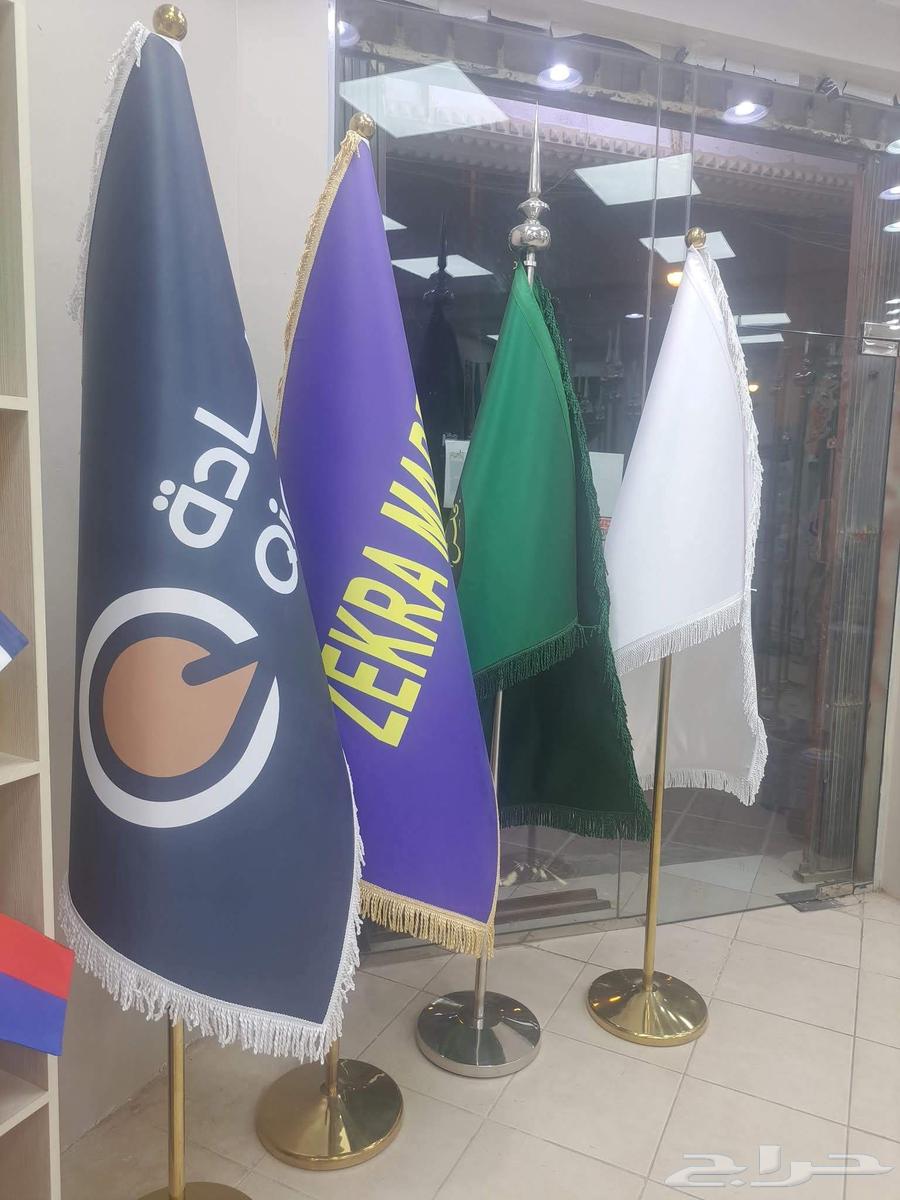 فني تركيب جميع انوع الاستيكرات واجهات جدران سيارات الرياض64424734554755110