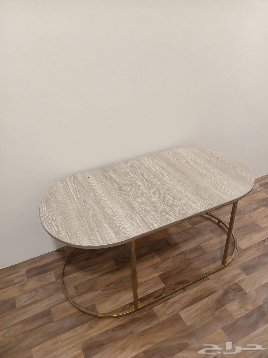 طاوله للبيع ب 3064537895792129110