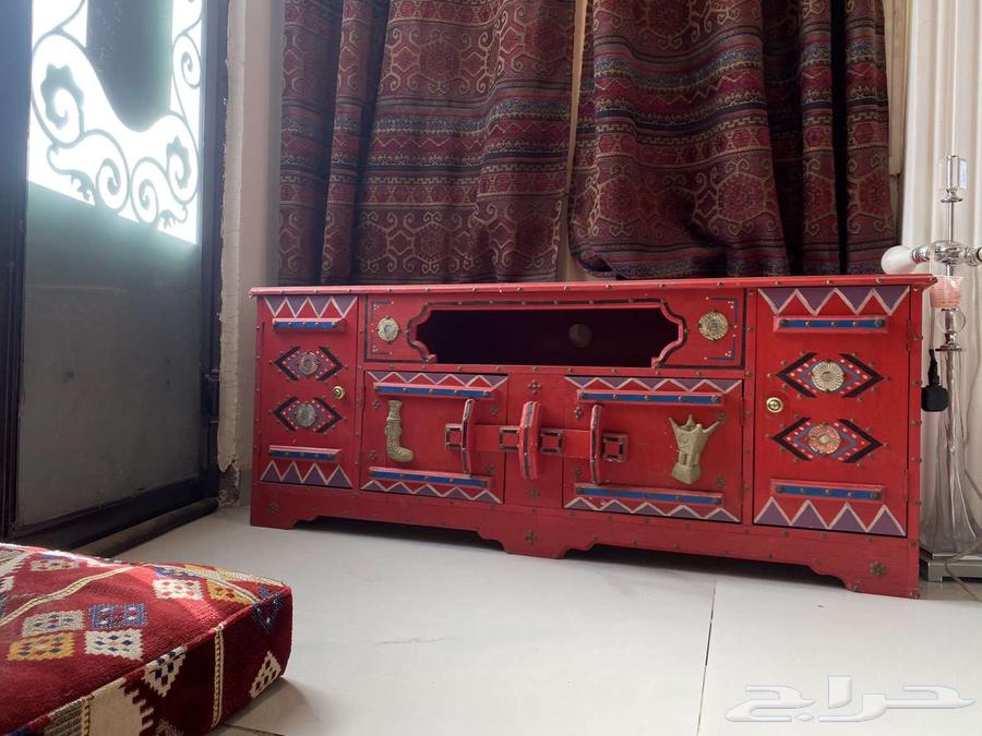 طاوله نظيفه جدآ للبيع للاستفسار وتس اب64539273572739111