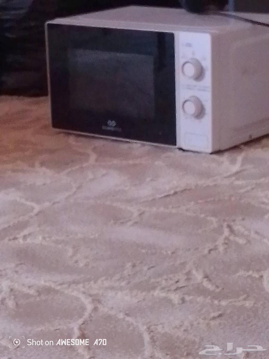 Complete home furniture with new cushions, backrests, mats, a TV table, and microwave64537728733570110