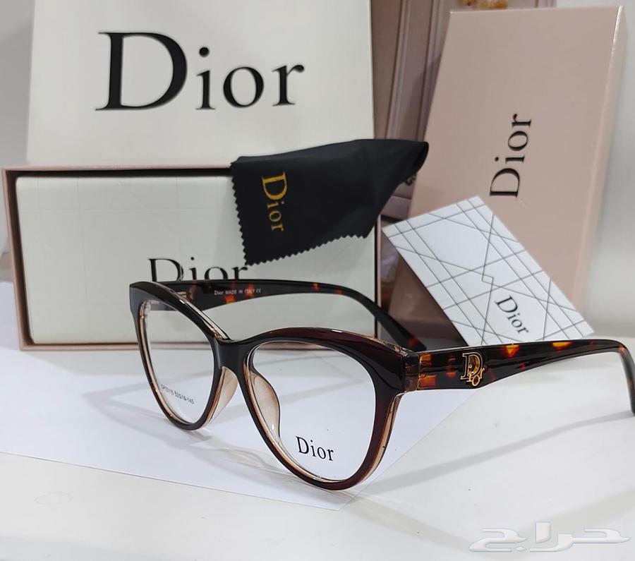 نظارات طبيه درجه اولى مع ملحقاته كامل السعر 10064536182198147110