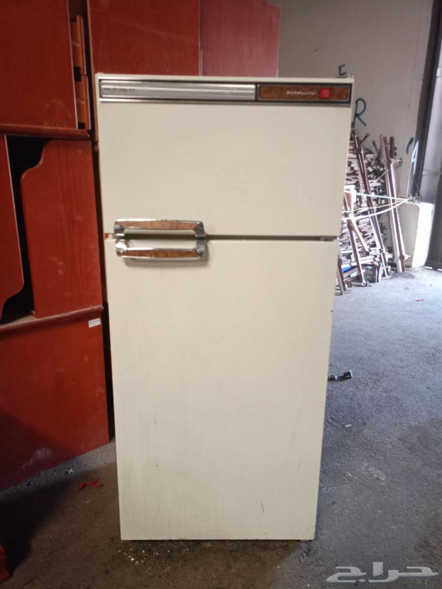 Cleventor refrigerator and small desert cooler64538007640706113