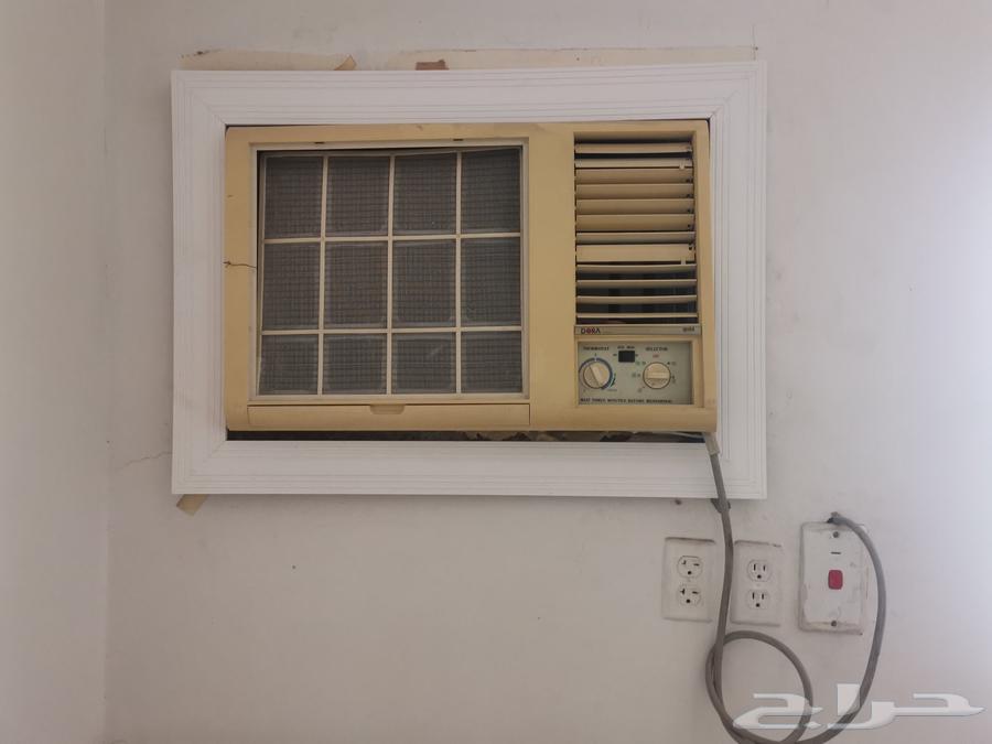 3 air conditioners one and a half ton in excellent condition and one two-ton air conditioner in excellent condition64541065521025111