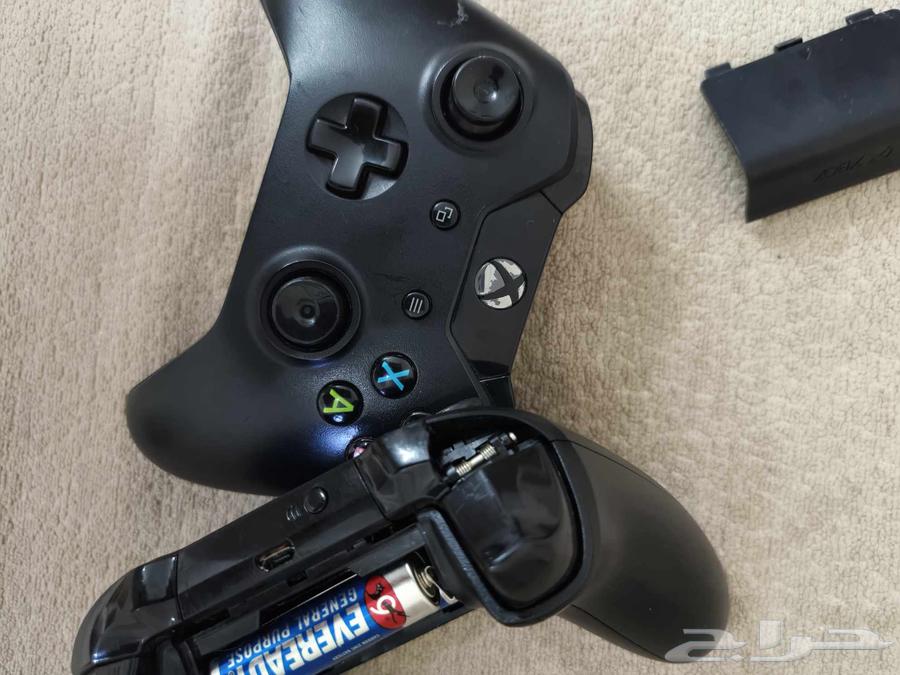 New Xbox controller but LR broken on one hand without cover yag64539782816515111