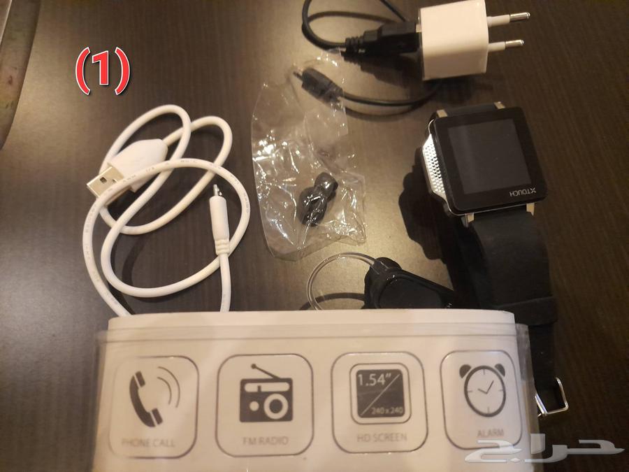 Mobile phones in various shapes and other items64542514881667110