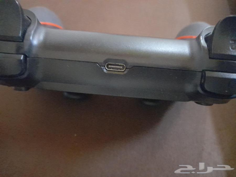 يد بلاي ستيشن 4 على السوم64538134690050112