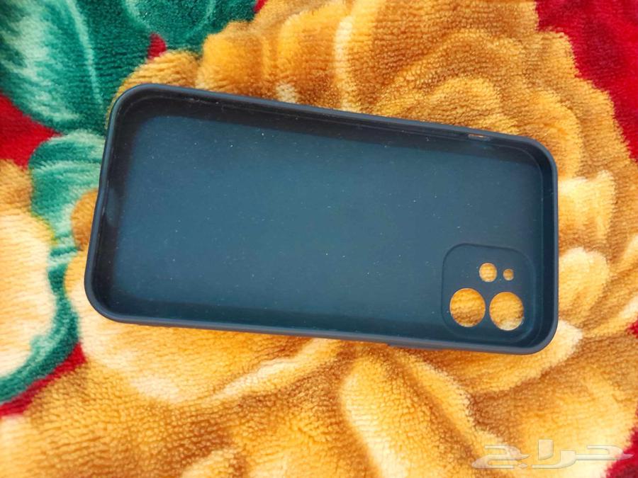 كفرات للبيع ايفون 12 كل الكفرات تمام وبحاله ممتازه مع حامي64542898976257110