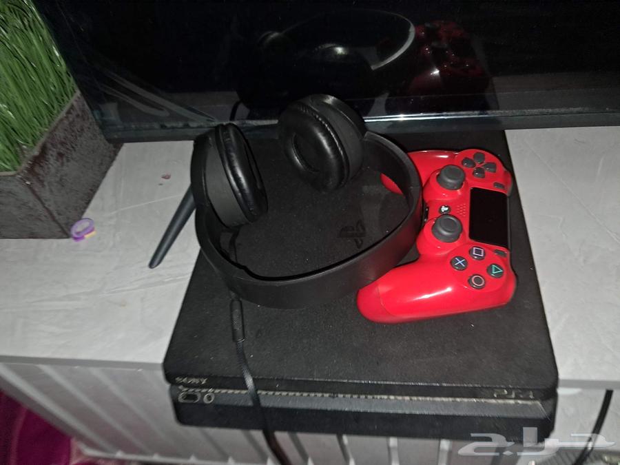 سوني فور مع جميع ملحقاته بدون يد الصامل تواصل خاص او واتس64537352133633110