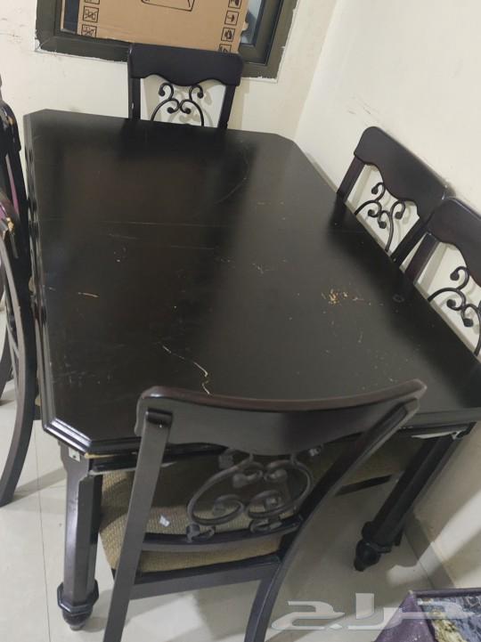 Dining table64536864504194111