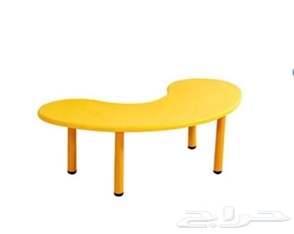 Kindergarten chairs, tables, and shelves64539216773122111