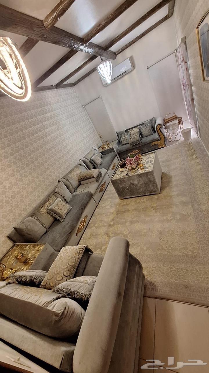 كنب للبيع نضيف قابل للتفاوض حياكم64538944123905110