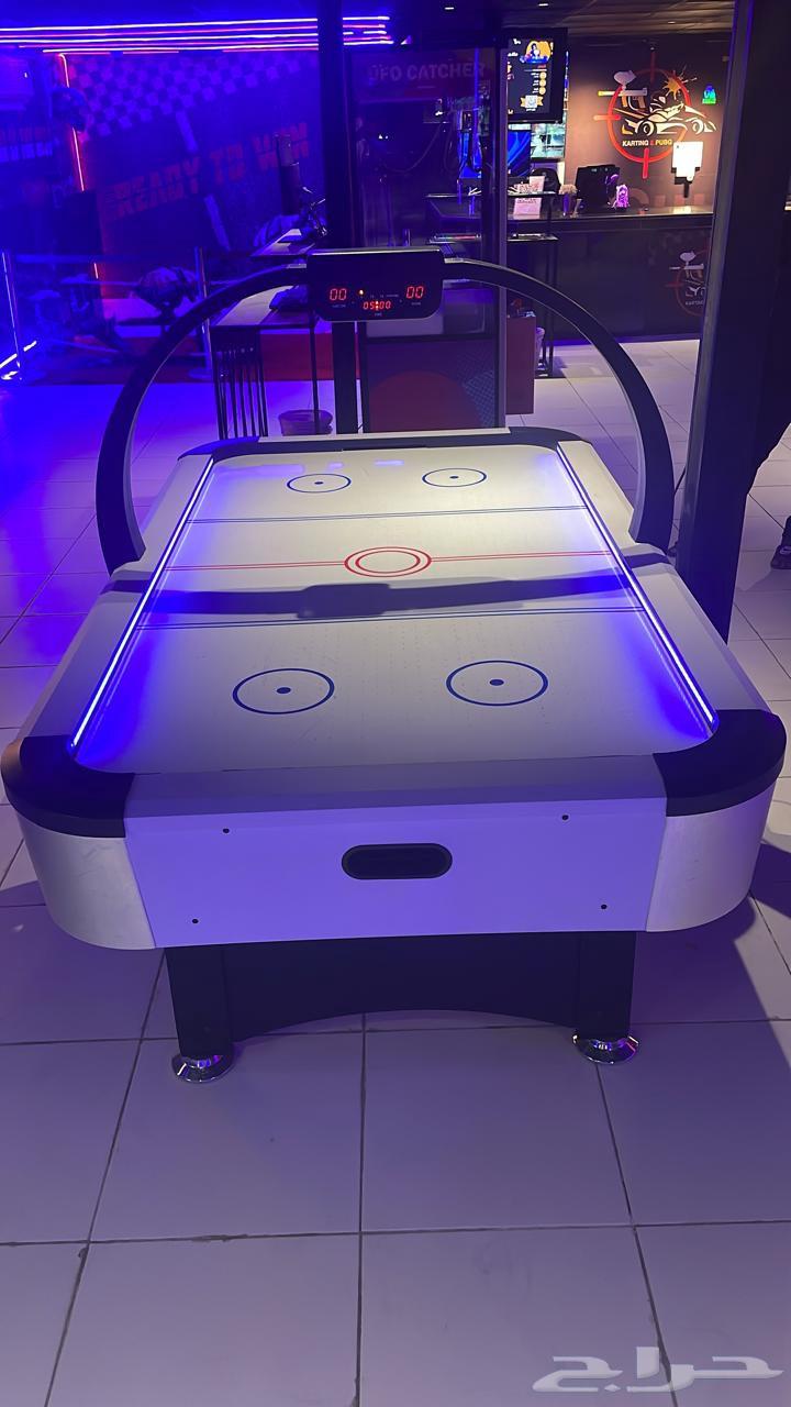 For sale, a collection of electric games, some of which operate by coin64540552600450110