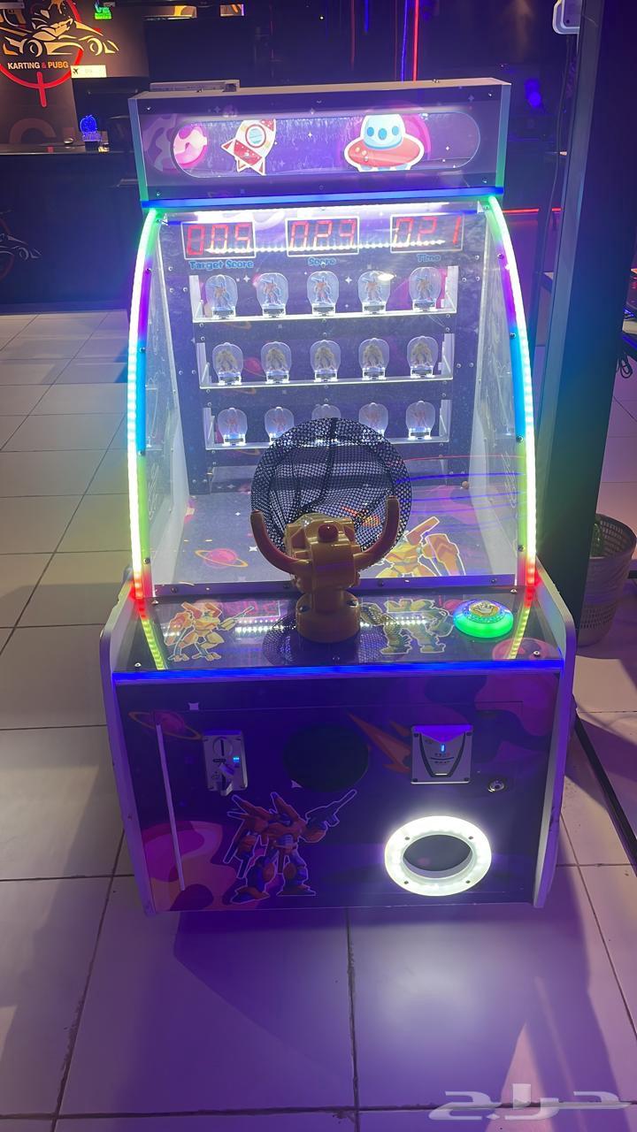 For sale, a collection of electric games, some of which operate by coin64540552600450114