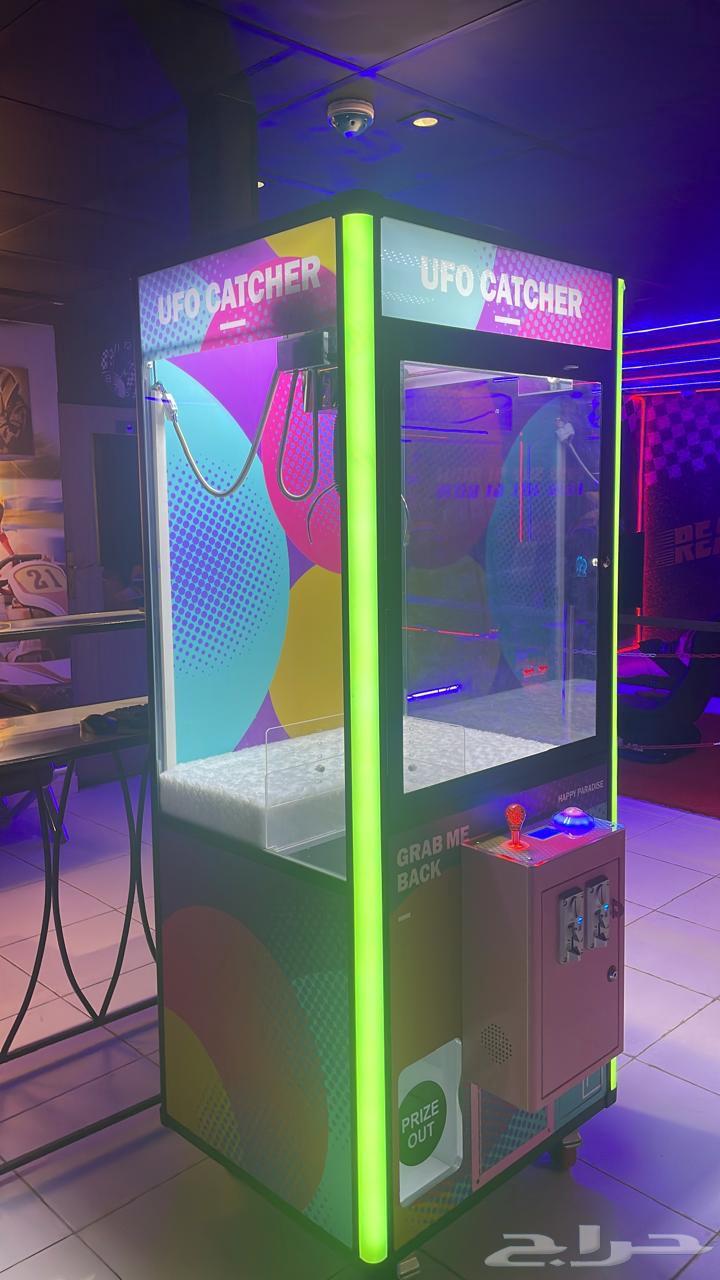 For sale, a collection of electric games, some of which operate by coin64540552600450112