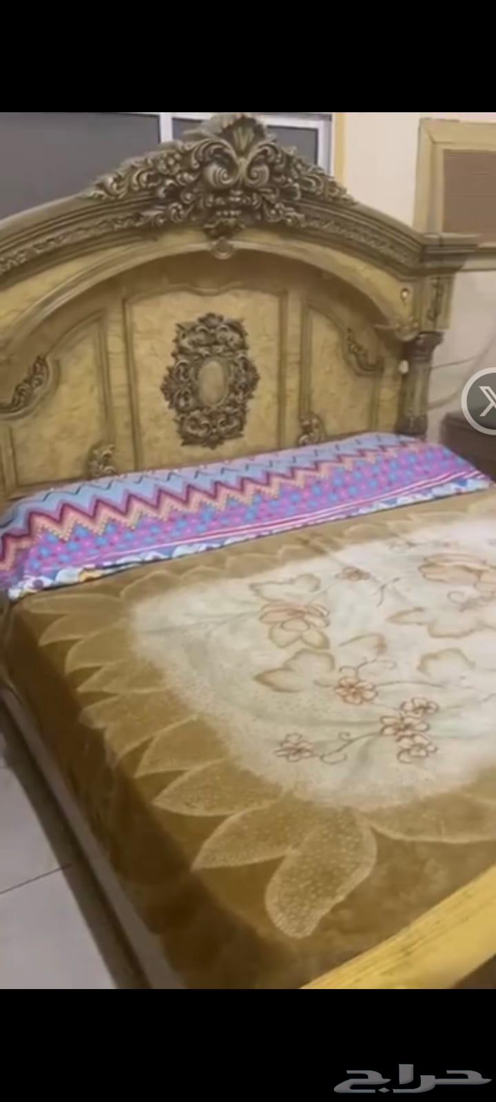 يوجد غرفة نوم بسعر مناسب 400ريال تواصل64536473608579110