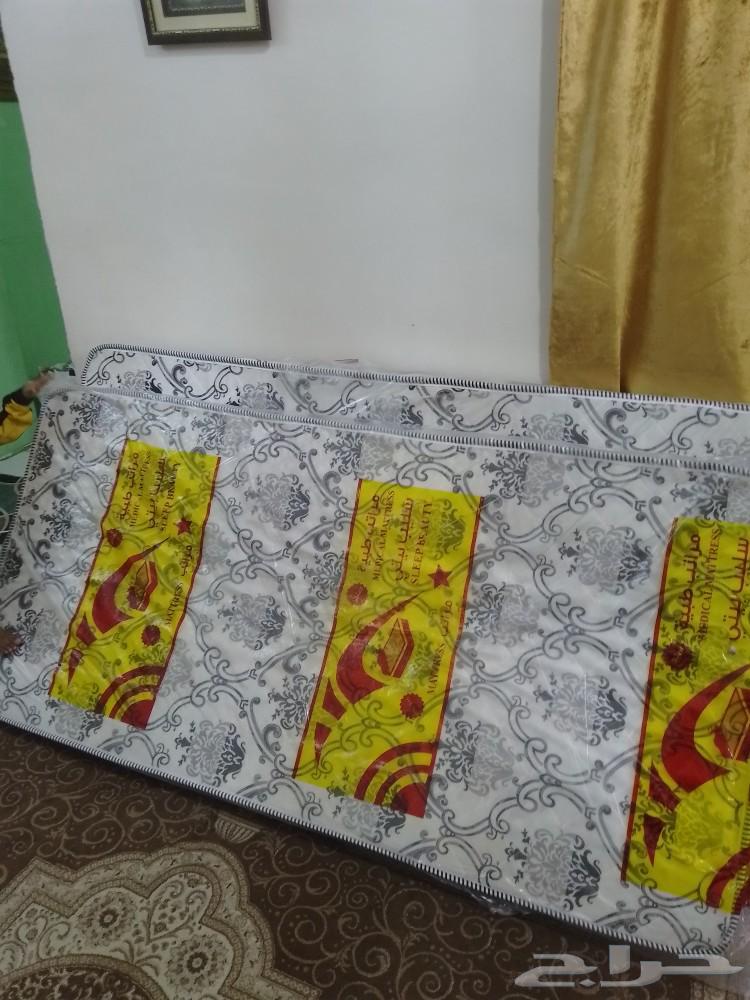 اثنين فراش نوم للبيع64536711316482110