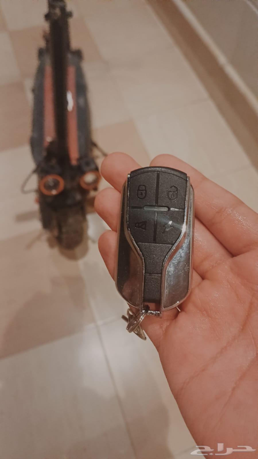 اسكوتر الوحش لل البيع سعره 45064539982144513111