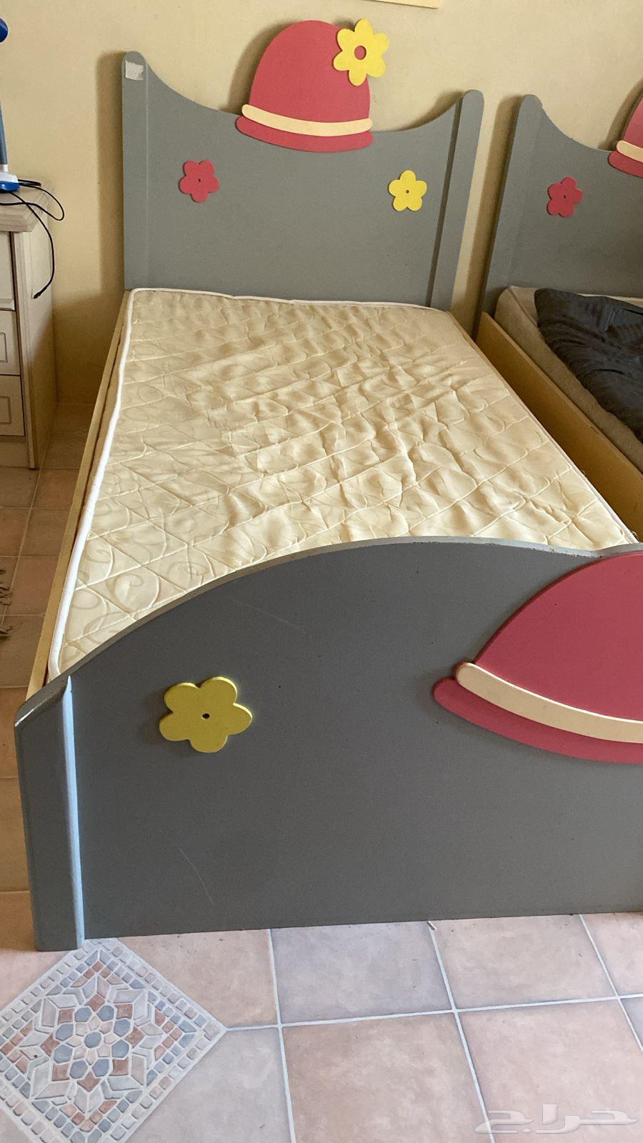 سرير للبيع64529362835203111