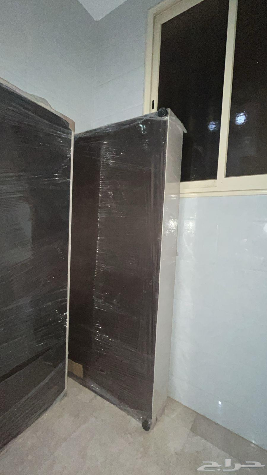 بوكسين سريرين عرض90طول مترين لم تستخدم السبب ابغا مقاس اكبر64541934722561111