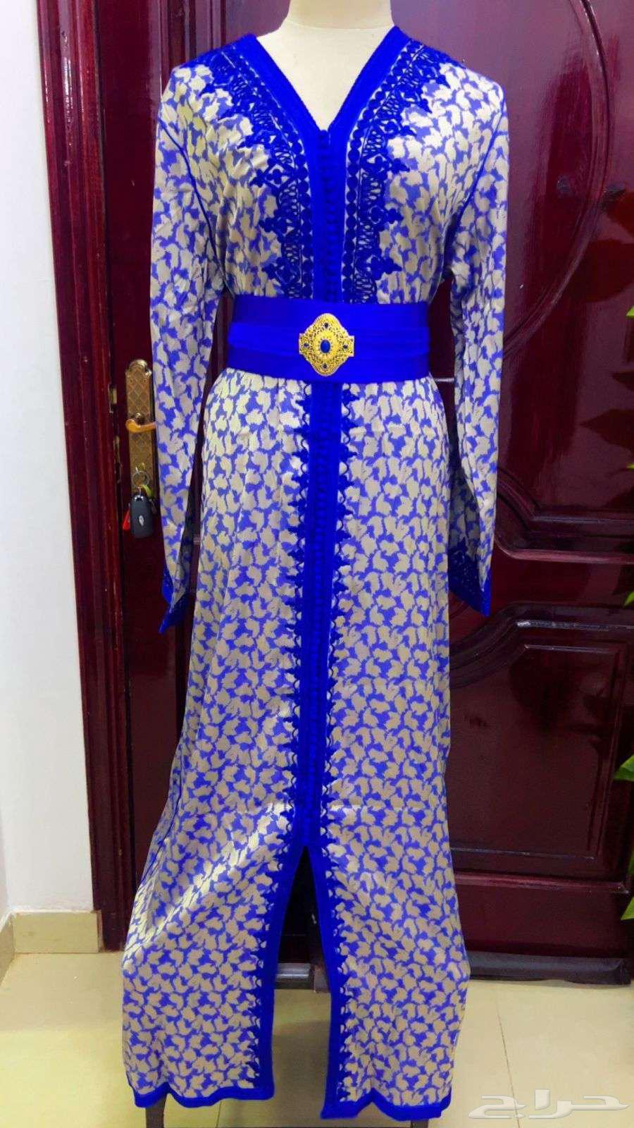 Moroccan caftan made of thalja fabric with expert craftsmanship from top to bottom64543605623810111