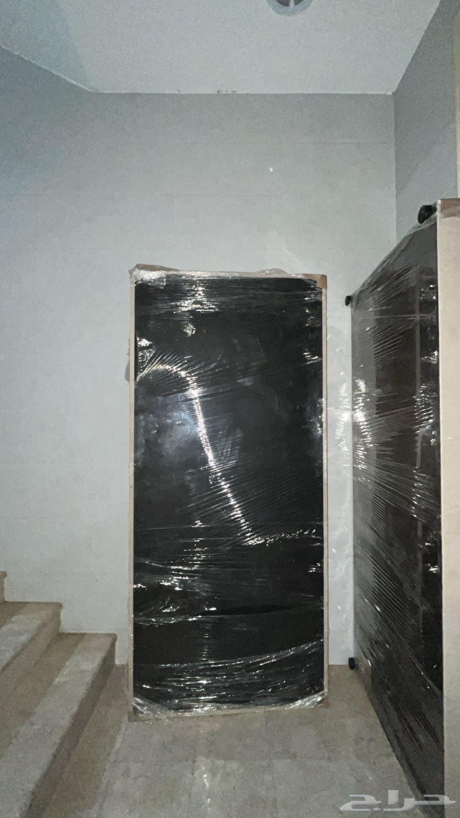 بوكسين سريرين عرض90طول مترين لم تستخدم السبب ابغا مقاس اكبر64541934722561110