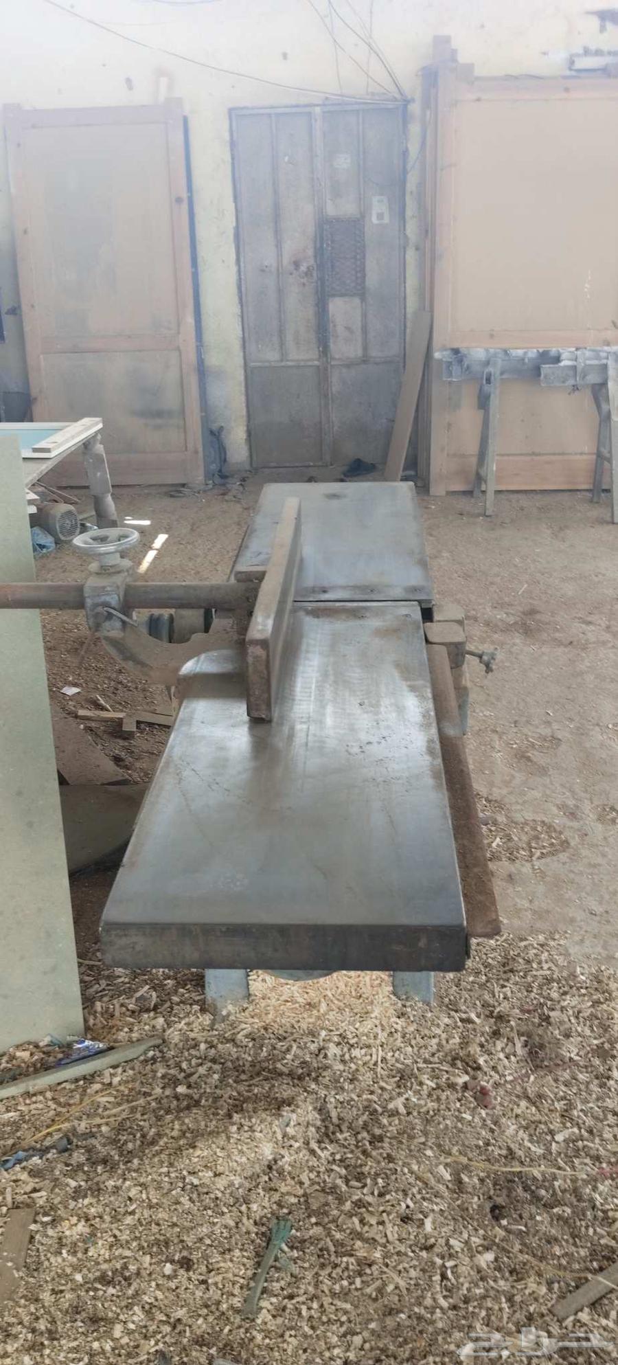 مكينه خشب للبع 5خبه 20الف ريال64536851059459111