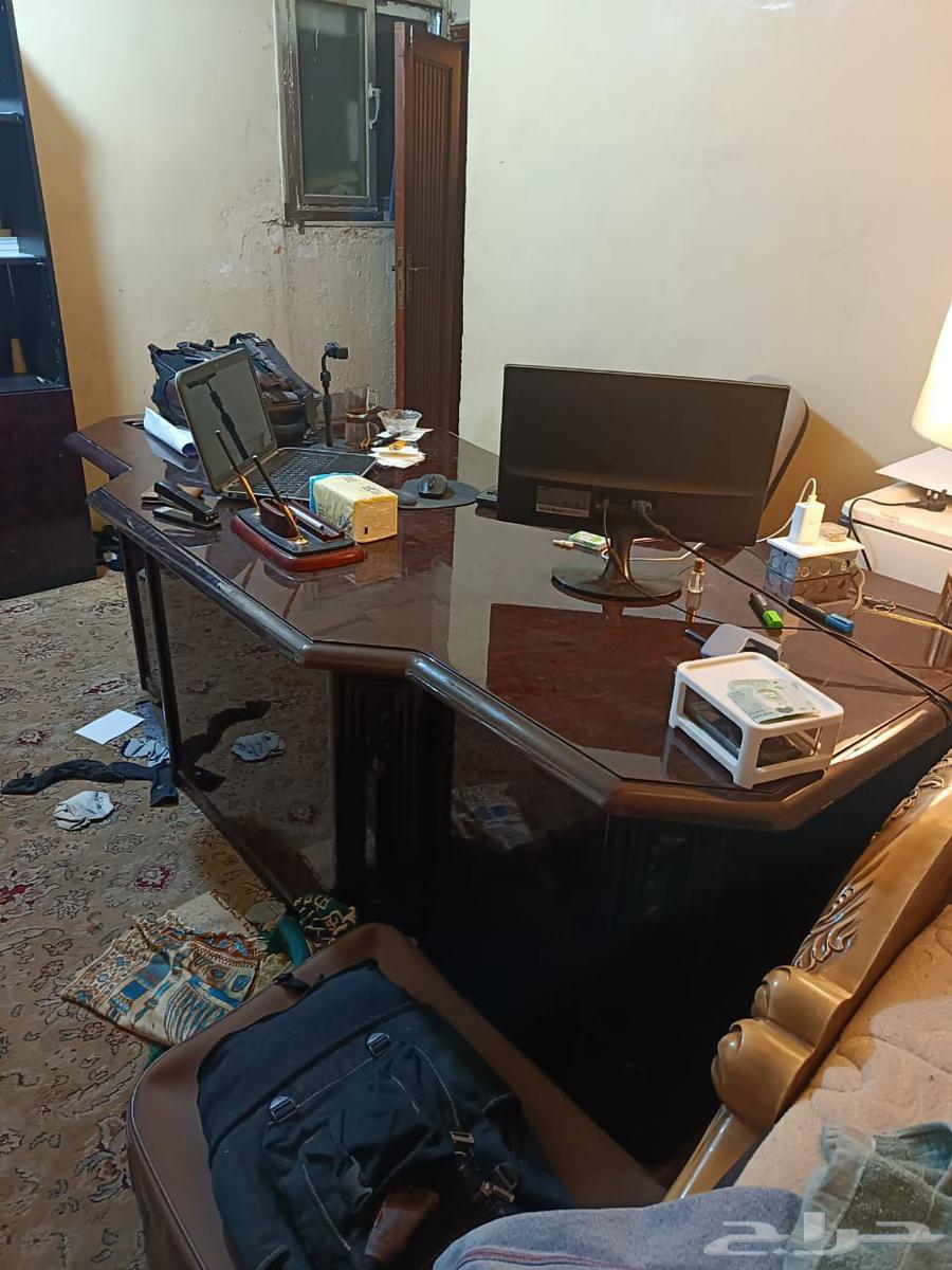 There are bedroom items with a large bed desk - wardrobe - dressing table64537449709313110