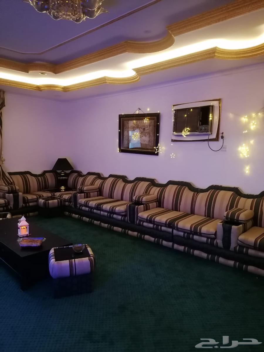 Furniture for sale, large royal majlis, only half of the majlis shown in the picture with tables64540438454017110