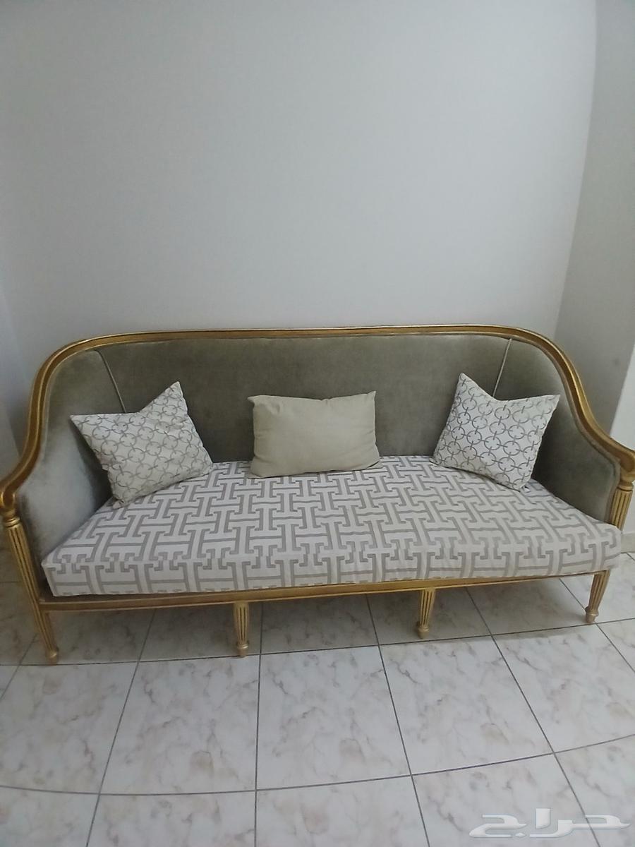 كنب بحالة جيدة جدا64541492320385110