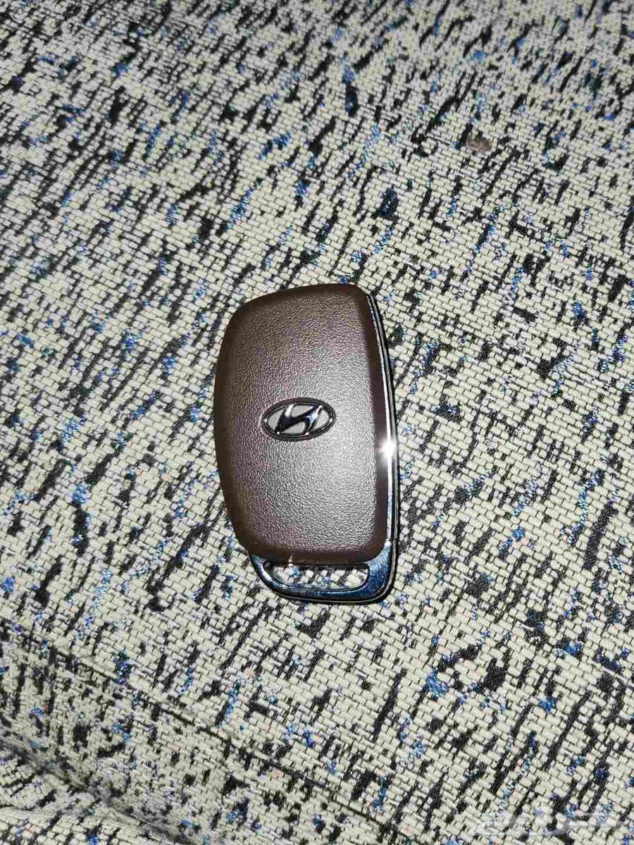 2017 Elantra key with fingerprint. Agency, never used before.64562558428289111