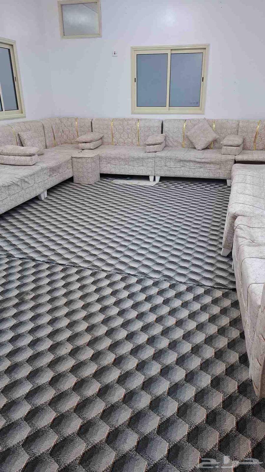 Sofa with side tables64405956858369110