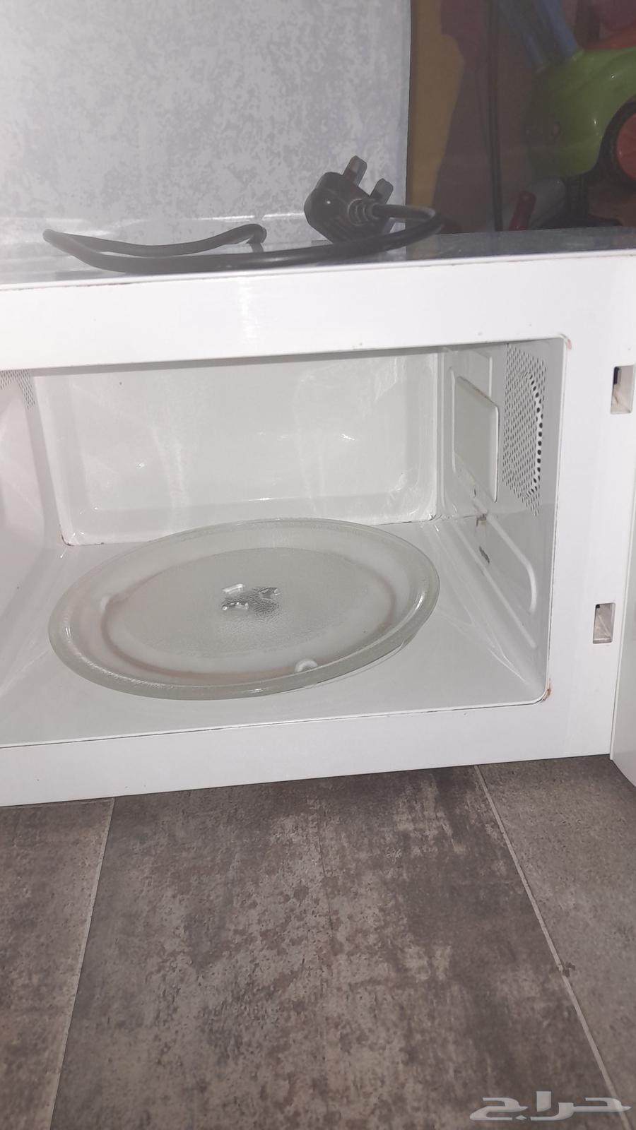 Microwave 100 riyals64412156930433111